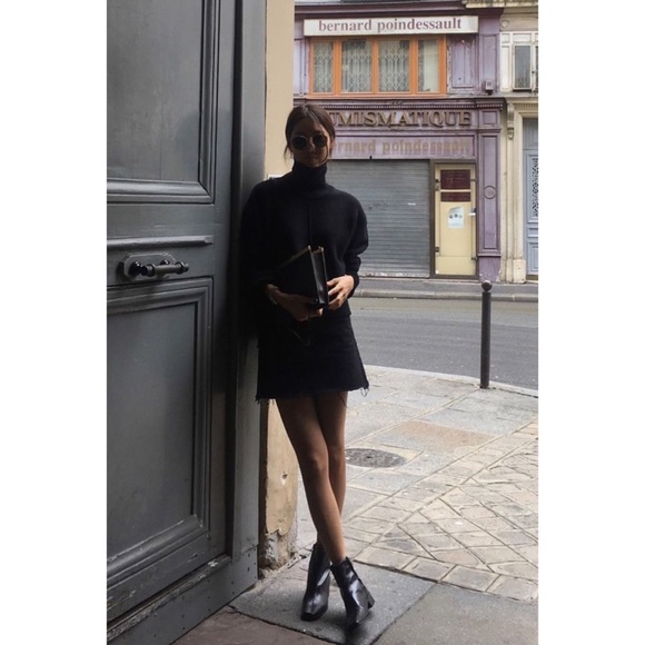 Frye River Inside Zip Classic Low Block Heel Black Square Toe Everyday AnkleBoot - Picture 2 of 16